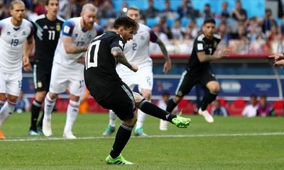 Argentina – Iceland: Messi hóa “tội đồ”, đội bóng xứ Tango chia điểm đầy tiếc nuối