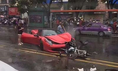 Clip: Cô gái phá tan siêu xe Ferrari 17 tỷ đồng mới mua trong 