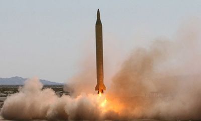 Iran dọa sẽ bắn 1.000 tên lửa vào Ả Rập Saudi 