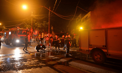 Hà Nội: Khu tập thể cháy lớn trong đêm, hàng trăm cư dân hoảng loạn