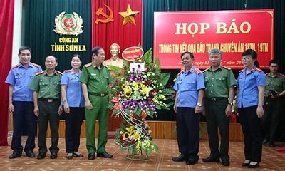 Tổ chức họp báo vụ “san phẳng” thủ phủ ma túy ở Lóng Luông