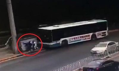 Tai nạn kinh hoàng: Xe buýt 