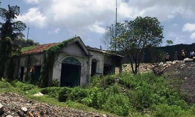 Quảng Ninh: Hoảng hốt phát hiện thi thể phân huỷ trong nhà hoang
