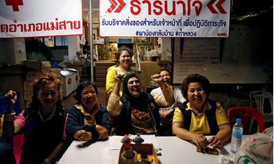 Bầu không khí vui mừng ngập tràn khắp Thái Lan khi đội bóng được giải cứu thành công