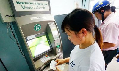 4 “ông lớn” ngân hàng bị yêu cầu báo cáo vụ đồng loạt tăng phí ATM