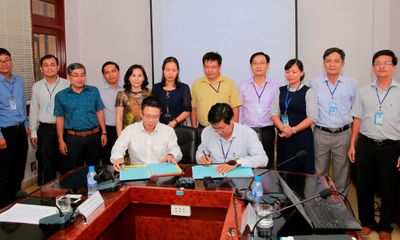 ĐH Công nghiệp Thực phẩm TP.HCM và HV Khoa học-Công nghệ ký kết thỏa thuận hợp tác