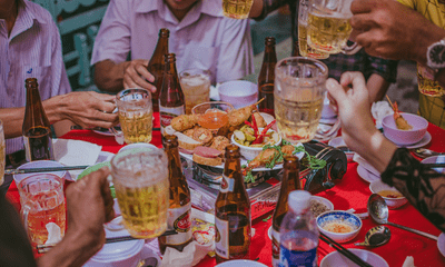 WHO 'phát sợ' lượng tiêu thụ rượu, bia ở Việt Nam