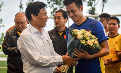 Ông Park tạm để Văn Quyết thay Xuân Trường làm đội trưởng U23 Việt Nam