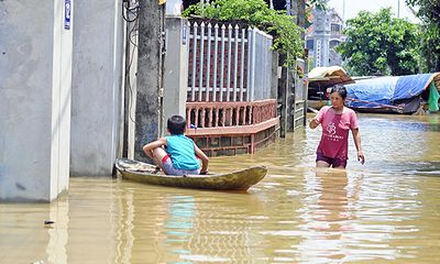 Hà Nội: Gần 3.000 hộ dân vẫn phải sơ tán do lũ