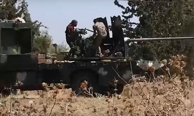 Quân đội Syria mở cuộc tấn công quy mô lớn đẩy lùi IS đến vùng sa mạc sát biên giới 