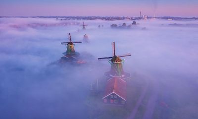Chiêm ngưỡng vẻ đẹp huyền ảo như cổ tích của ngôi làng cối xay gió nổi tiếng ở Hà Lan