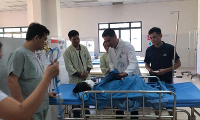 Vụ tai nạn 13 người chết ở Quảng Nam: Dốc hết sức cứu chữa các nạn nhân