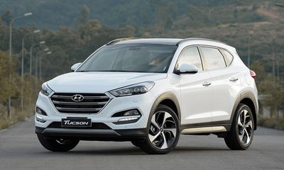 Bảng giá xe Hyundai mới nhất tháng 8/2018: Hai dòng SantaFe và Tucson đều tăng 10 triệu đồng