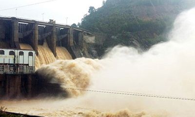 Hồ thuỷ điện Tuyên Quang, Hoà Bình, Sơn La liên tiếp xả lũ
