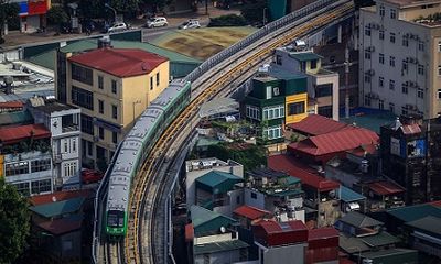 Chùm ảnh: Tàu đường sắt trên cao lao vun vút từ ga Cát Linh tới Yên Nghĩa