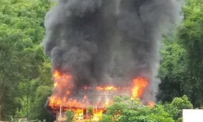Video xót xa ngôi nhà gỗ nghiến gần 800 triệu đồng bị lửa 
