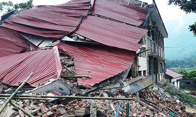 Thanh Hóa: Trường tiểu học đổ sập trong lúc đang sửa chữa