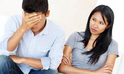 Làm sao khi chồng kiệm lời, không chịu chia sẻ với vợ?