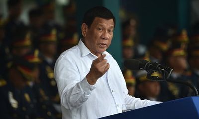 Tổng thống Duterte nổi giận vì Mỹ cảnh báo Philippines không được mua vũ khí của Nga