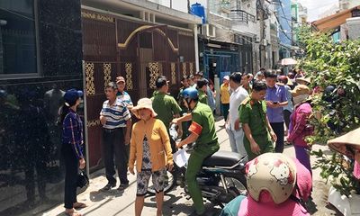 Trọng án Sài Gòn: Trinh sát lao vào khống chế, ngăn cản nghi phạm uống thuốc độc tự tử