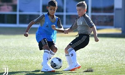 “Nối nghiệp cha”, con trai Ronaldo gia nhập đội tuyển U9 Juventus 