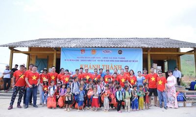 Đoàn thiện nguyện dự án xây dựng trường tiểu học Tà Moong tổ chức lễ khánh thành trước thềm năm học mới