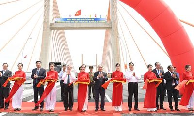 Thủ tướng Nguyễn Xuân Phúc phát lệnh thông xe tuyến cao tốc Hạ Long - Hải Phòng
