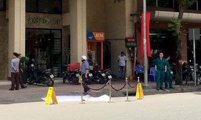 Tin tức thời sự 24h mới nhất ngày 5/9/2018: Người đàn ông ngoại quốc chết trước khách sạn ở trung tâm Sài Gòn