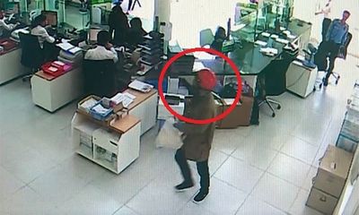 Video: Lộ diện 2 nghi phạm cướp ngân hàng ở Khánh Hòa
