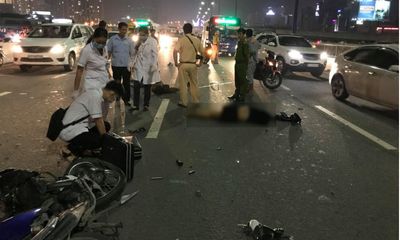 Tin tai nạn giao thông mới nhất ngày 24/9/2018: Va chạm xe tải, đôi nam nữ tử vong trên cầu Sài Gòn