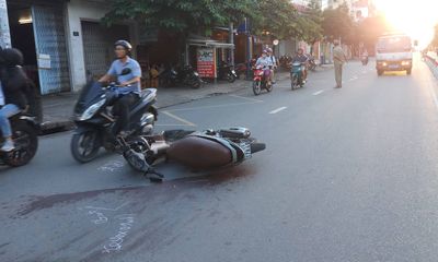 Tin tai nạn giao thông mới nhất ngày 26/9/2018: Cô gái đi xe tay ga bỏ trốn sau tai nạn chết người