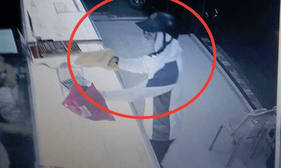 Video: Nghi phạm dùng súng cướp tiệm vàng ở Nam Định