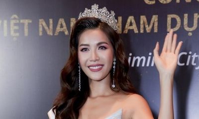 Minh Tú chính thức trở thành đại diện Việt Nam dự Hoa hậu Siêu quốc gia 2018