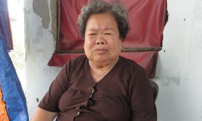 Clip: Cụ bà 71 tuổi kể lại vụ bị mất tài sản sau khi cho người lạ vào nhà xoa bóp