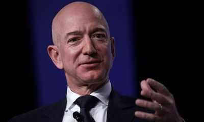 Núi tiền khổng lồ của Jeff Bezos 