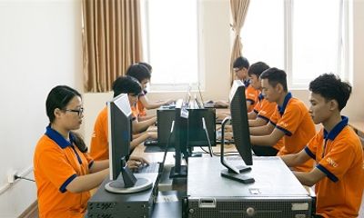 Giáo dục - Hướng nghiệp - “Đột nhập” phòng Lab siêu chất của sinh viên IT DNU