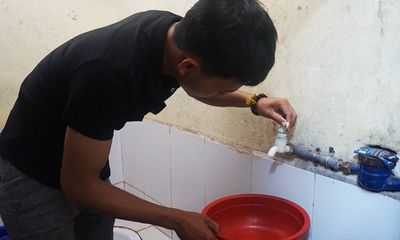 Người dân Đà Nẵng “kêu trời” vì khan hiếm nước sinh hoạt giữa mùa mưa