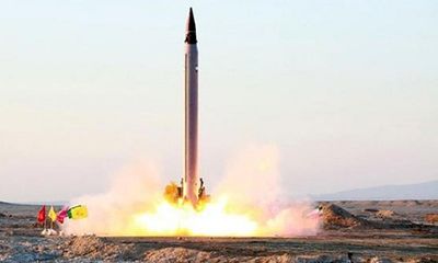 Căn cứ và tàu sân bay Mỹ đang nằm trong tầm ngắm tên lửa của Iran 