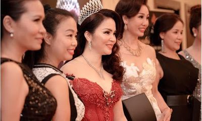 Hoa hậu Tôn Nữ Anh Thư lộng lẫy với bộ trang sức Hera Jewelry & Diamonds