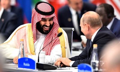 Điện Kremlin giải thích màn đập tay của ông Putin với Thái tử Arab tại Hội nghị G20