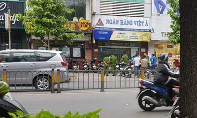 Hé lộ đặc điểm nhận dạng đôi nam nữ cướp hơn 1 tỷ đồng ở Ngân hàng Việt Á