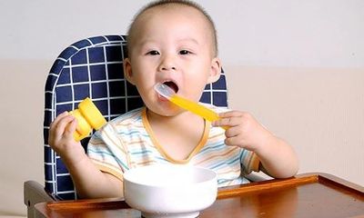 5 cách trị trẻ ăn ngậm hiệu quả “ăn ngay