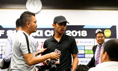 Phóng viên Malaysia và Việt Nam gây gổ trong buổi họp báo trước trận chung kết AFF cup