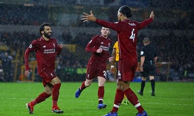 Vừa ghi bàn vừa kiến tạo, Salah xây chắc ngôi đầu bảng của Liverpool