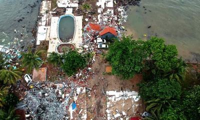 Chuyên gia Anh: Núi lửa có nguy cơ gây thêm lở đất, sóng thần tàn phá bờ biển Indonesia