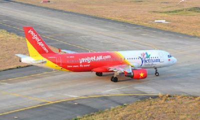 Vietjet Air liên tiếp gặp sự cố, tỷ phú Nguyễn Thị Phương Thảo “thủng túi” cả trăm tỷ