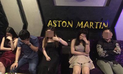TP.HCM: Tạm giữ nhóm nam nữ mở tiệc ma túy chào năm mới ở quán karaoke