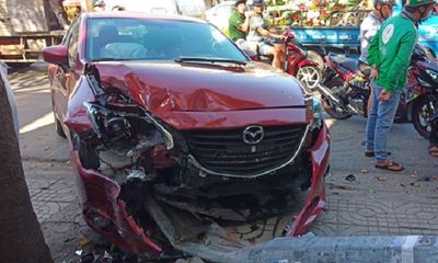Ô tô mất lái gây tai nạn liên hoàn ở Vũng Tàu, tông gãy cột đèn giao thông