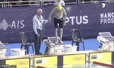 Video: Cụ ông 99 tuổi lập kỷ lục bơi 50m tự do với thời gian nhanh khó ngờ