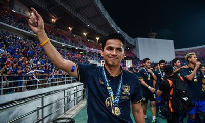 Asian Cup 2019: Kiatisak được CĐV Thái Lan hy vọng quay lại làm HLV trưởng